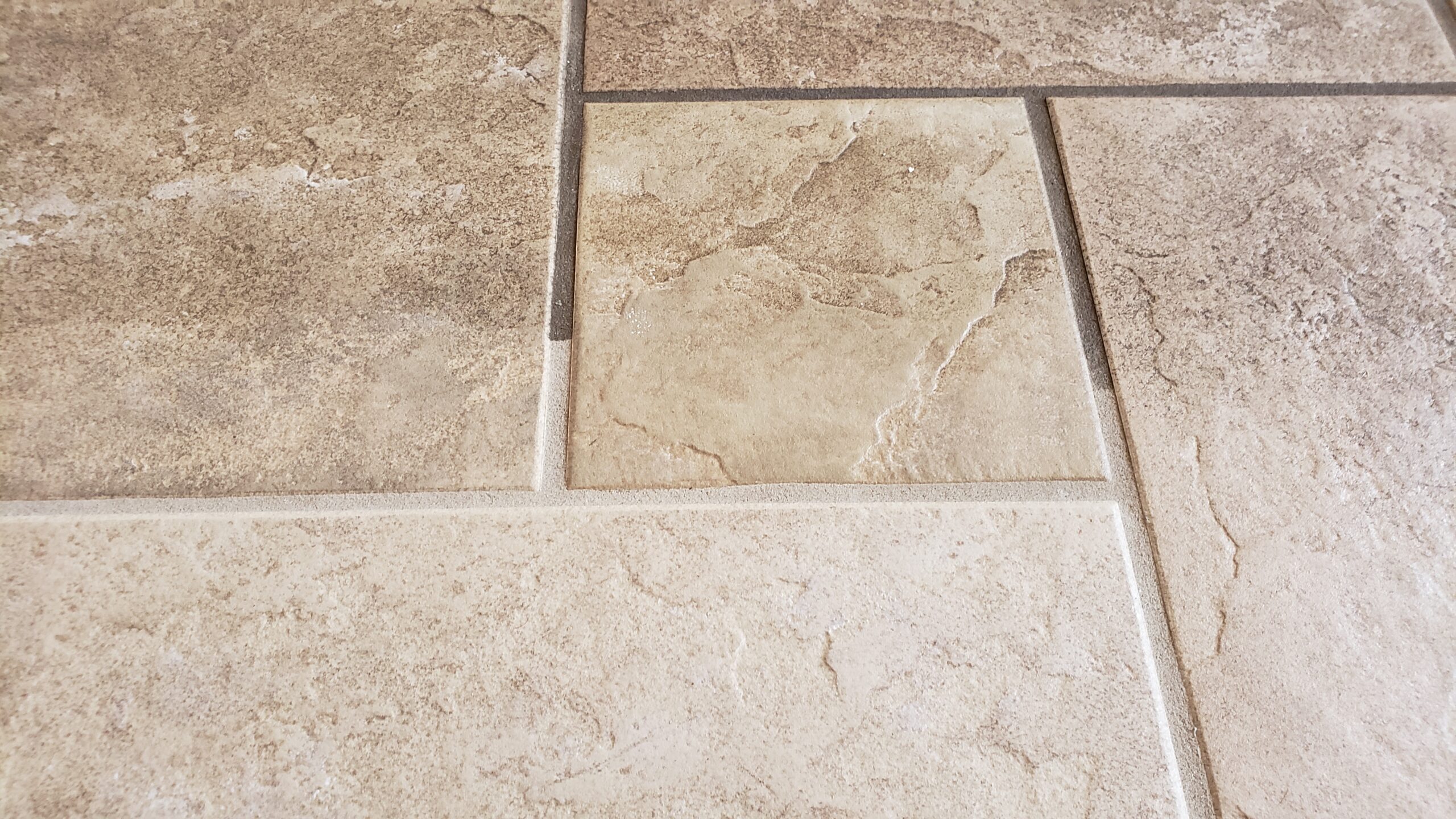 Tile and Grout Cleaning - Rochester Hills - Rochester MI - Sterling Heights